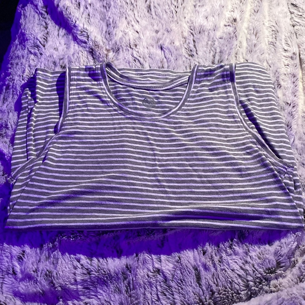 Grey tank